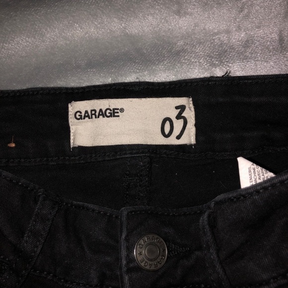 Black jeans ripped at the knees - Picture 2 of 2